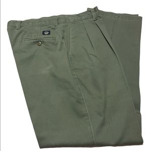 Pleated dockers, 36x32